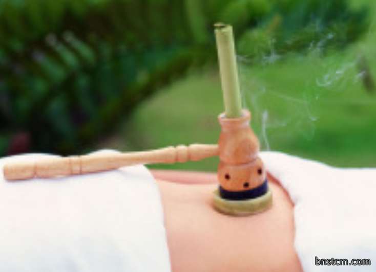 艾灸养生，叫你如何艾灸消除产后腹痛