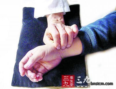 雀啄灸是一种艾灸方法